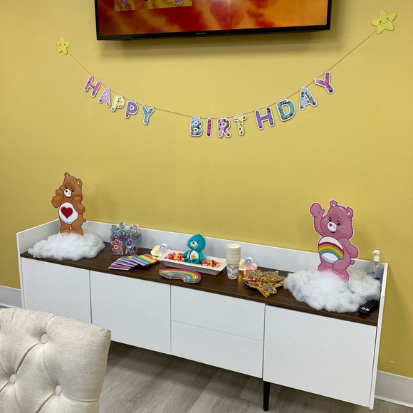 2 Care Bears Centerpieces - Picture 6 of 6